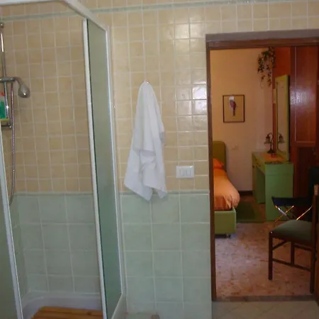 Tina Bed & Breakfast 3*