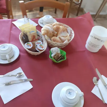 Nocleg ze śniadaniem Tina Alfedena