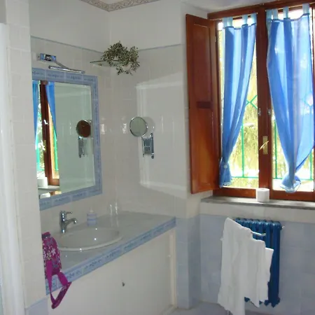 Tina Bed & Breakfast 3*